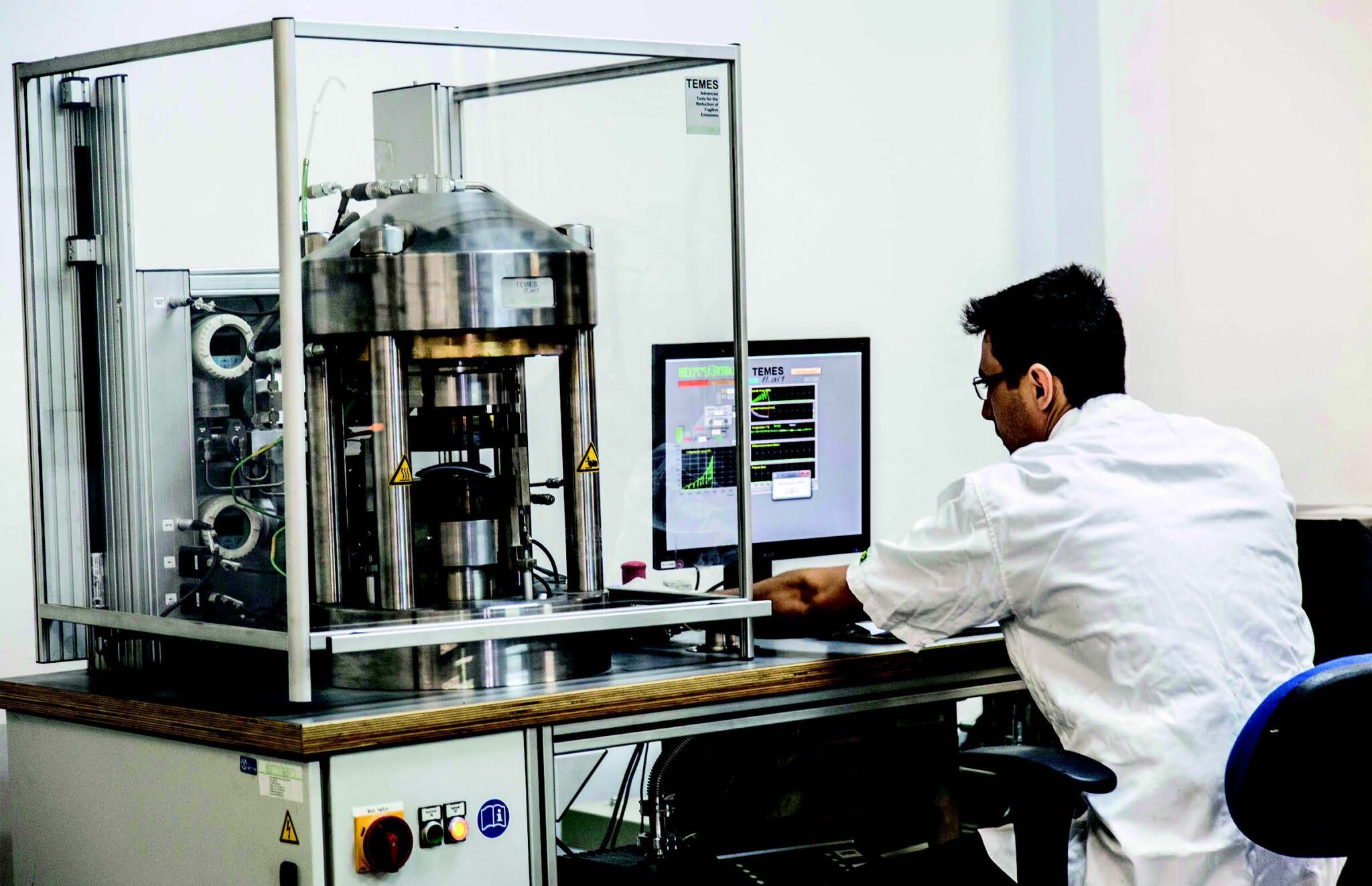 A TEMES ”all-in-one” test rig can perform many standard gasket property and performance tests.